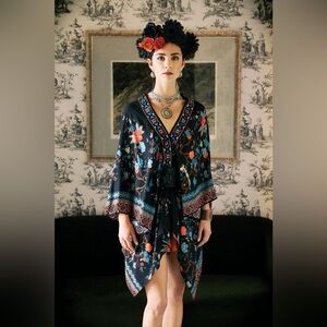 Flying Tomato Black Floral Kimono